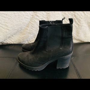 Designer Heeled Booties Vagabond